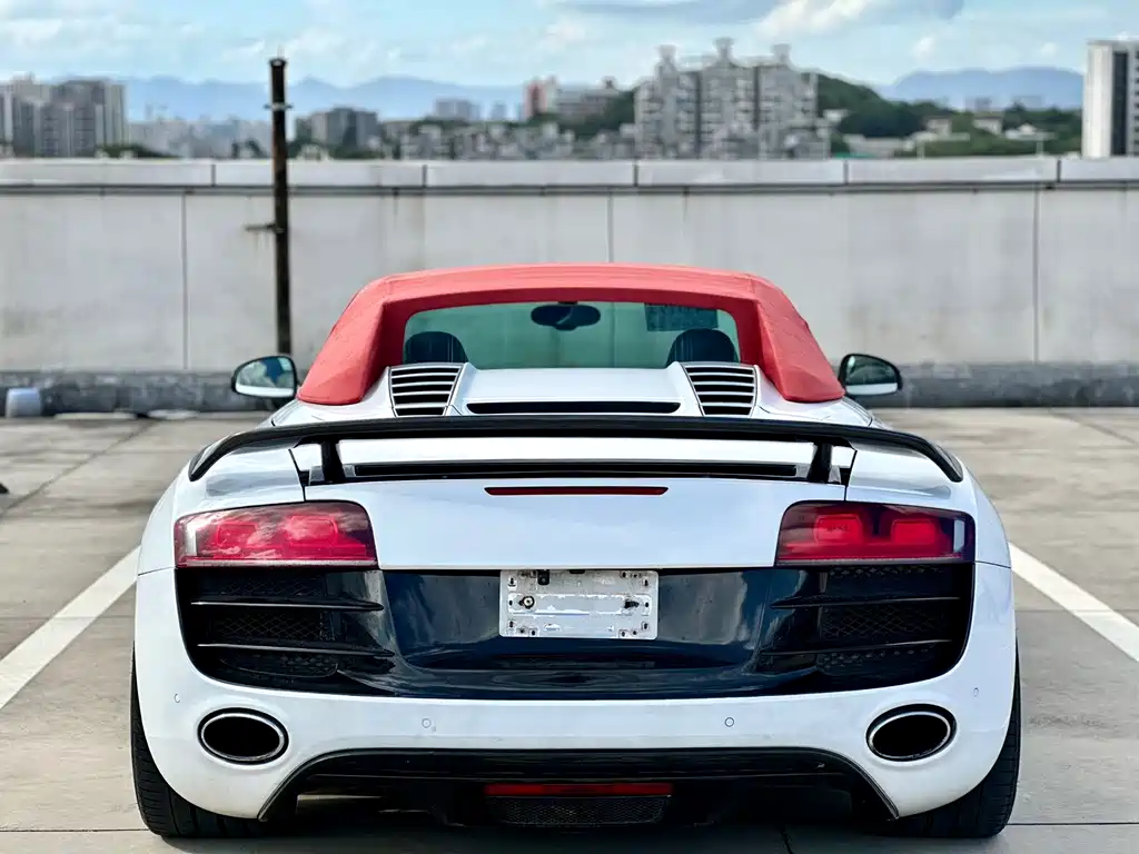Audi R8 2013 — фото 15