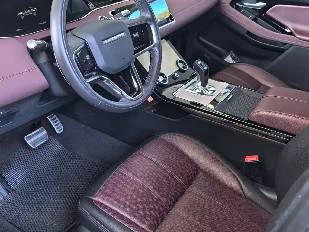 Land Rover Evoque 2023 — фото 3