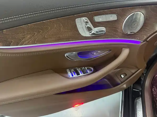 Mercedes-Benz E-Class 2021