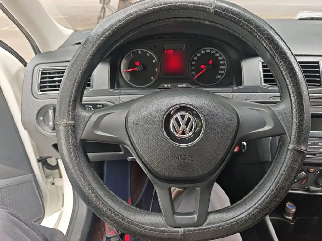 Volkswagen Santana 2019 — фото 11