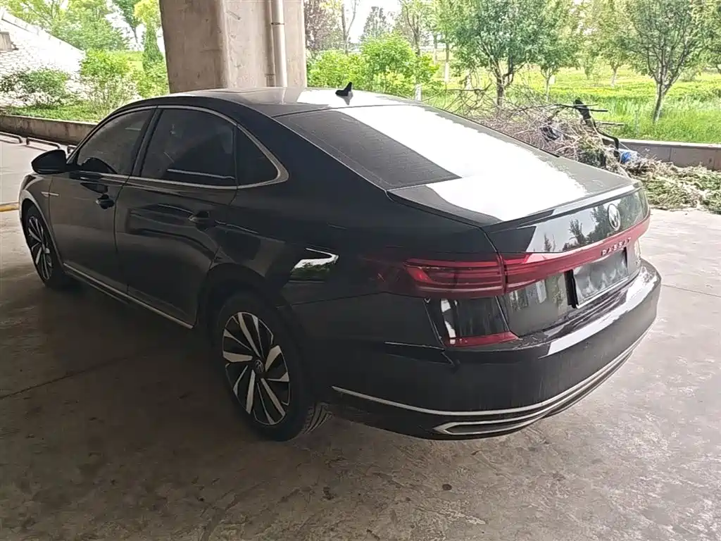 Volkswagen Passat 2023 — фото 23