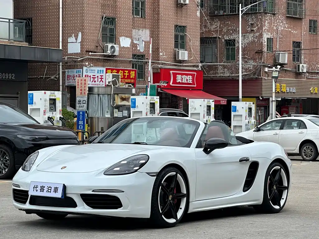 Porsche 718 2017 — фото 1