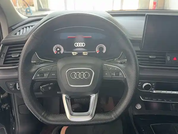 Audi Q5L 2022