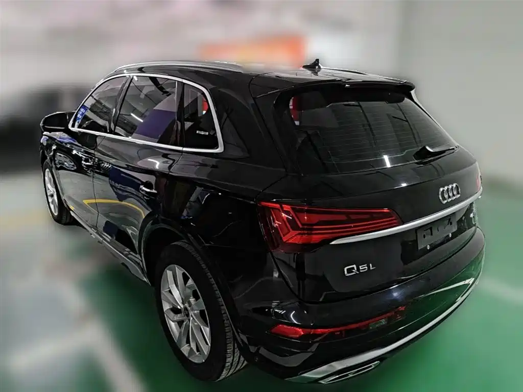 Audi Q5L 2021 — фото 9