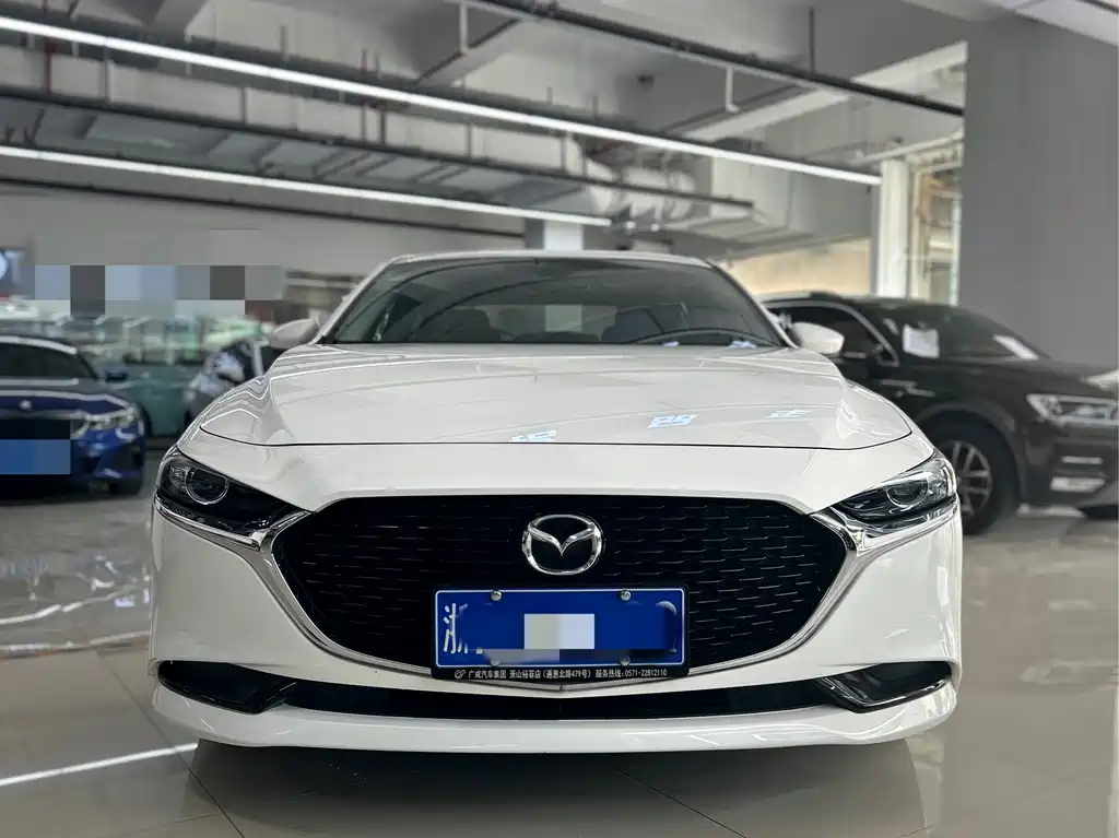 Mazda 3 Axela 2022