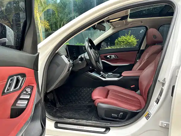 BMW i3 2024
