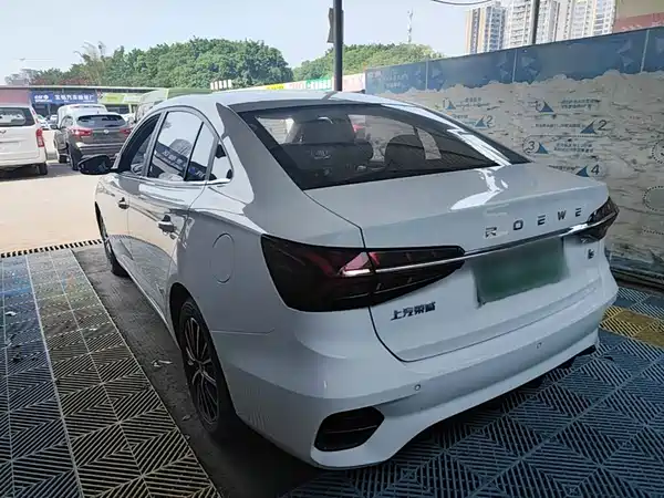 Roewe i5 2021