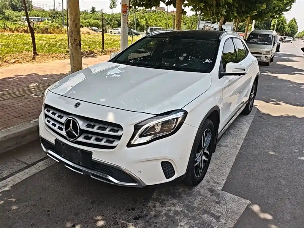 Mercedes-Benz GLA 2017 — фото 2