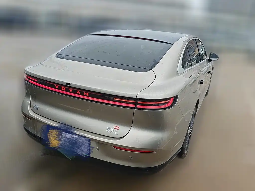 VOYAH Passion L 2025 — фото 2