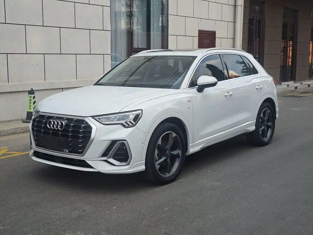 Audi Q3 2022