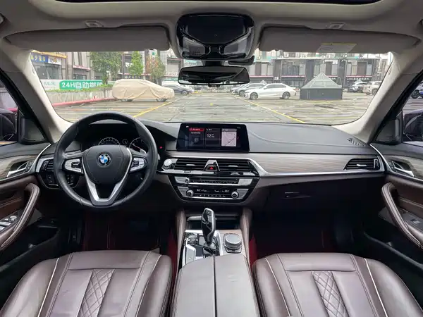BMW 5 Series 2019