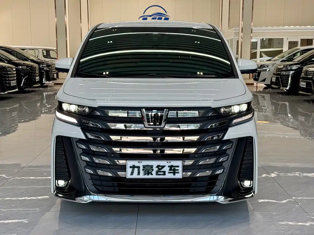 Toyota Vellfire 2025 — фото 2