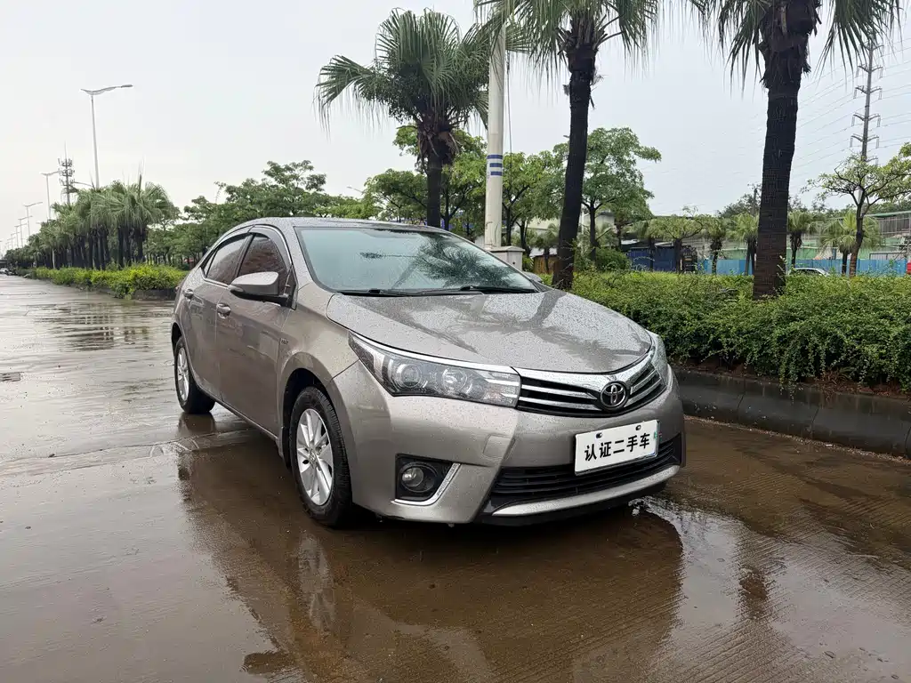 Toyota Corolla 2015