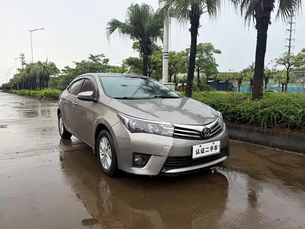 Toyota Corolla 2015