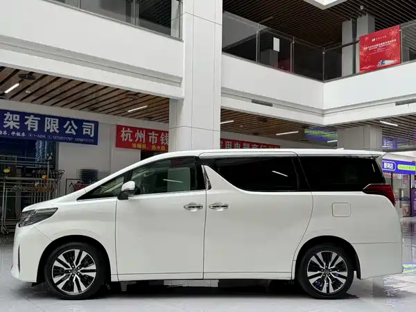Toyota Alphard 2018