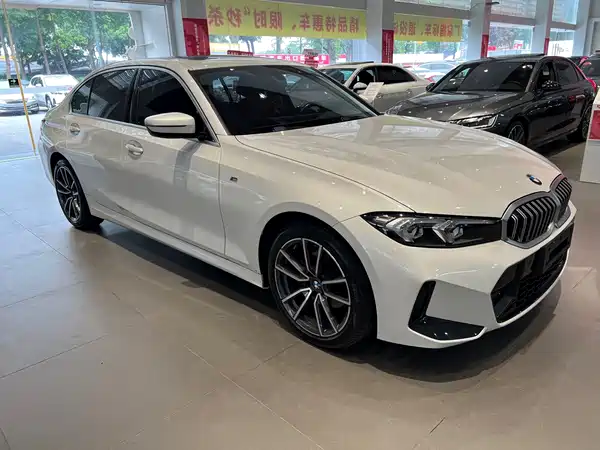 BMW 3 Series 2022