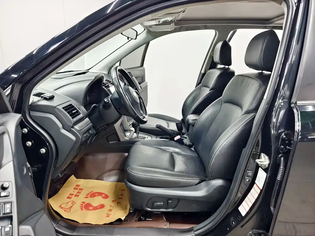 Subaru Forester 2014 — фото 11