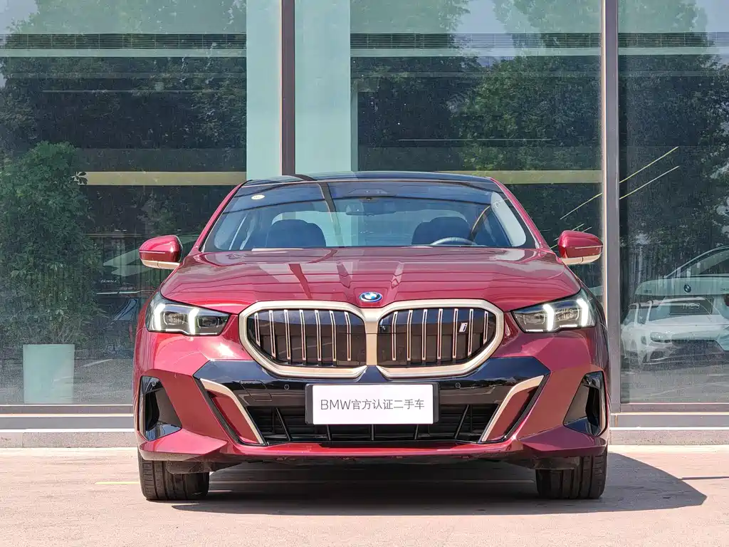 BMW i5 — фото 4