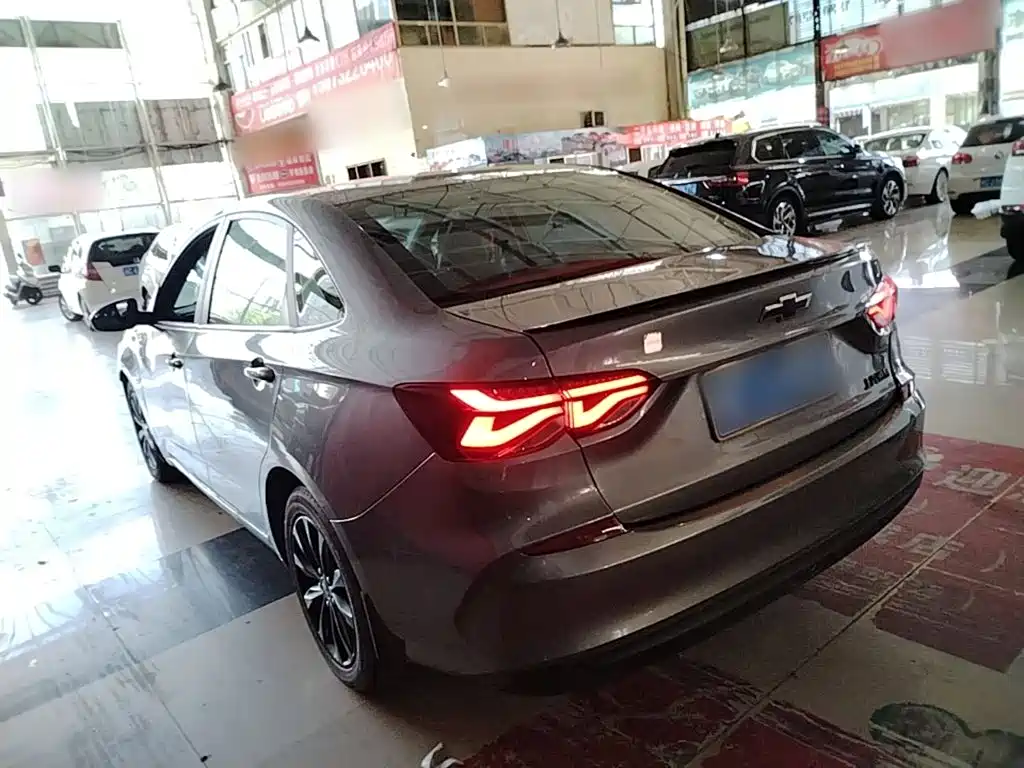 Chevrolet Cruze 2021