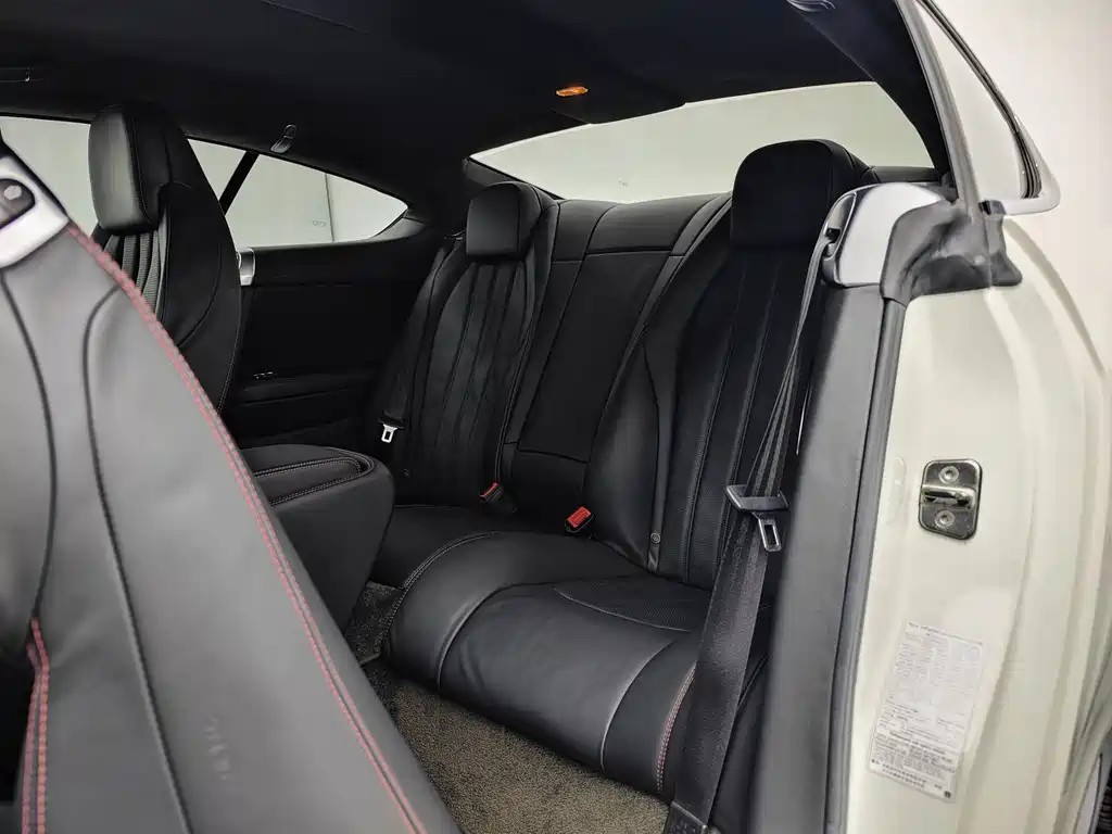 Bentley Continental 2015 — фото 13