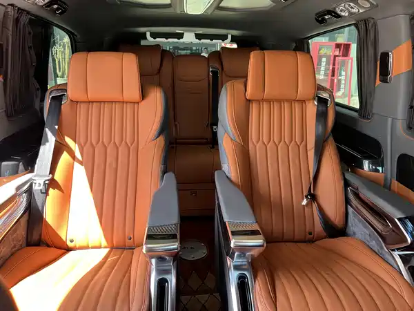 Mercedes-Benz Vito 2024