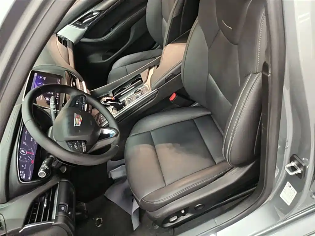Cadillac CT5 2023 — фото 15