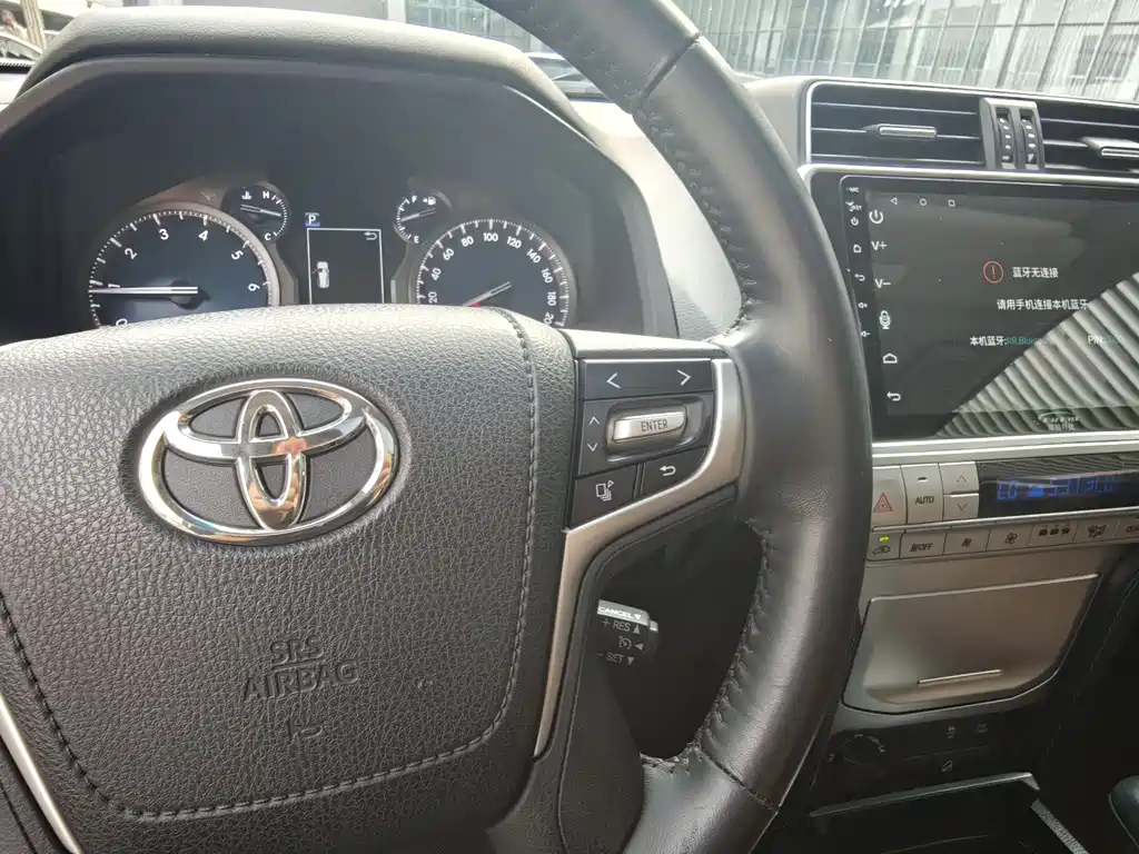 Toyota Prado 2019 — фото 23