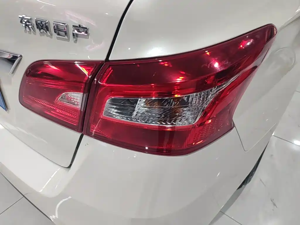 Nissan Sylphy 2020 — фото 24