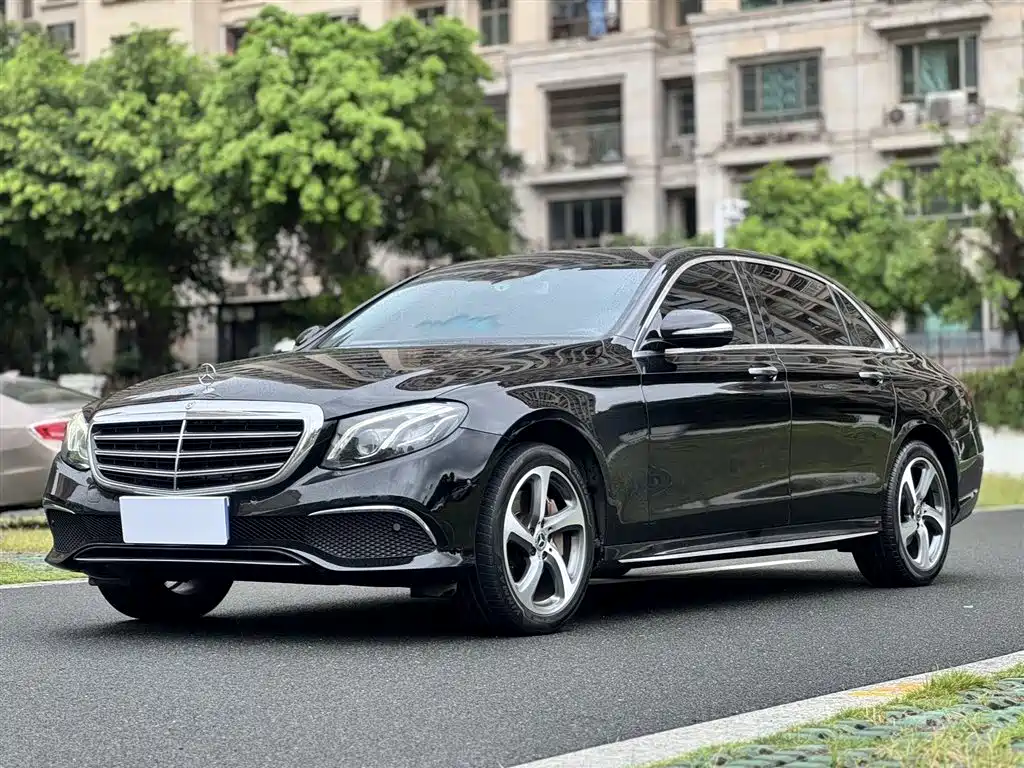 Mercedes-Benz E-Class 2017 — фото 1