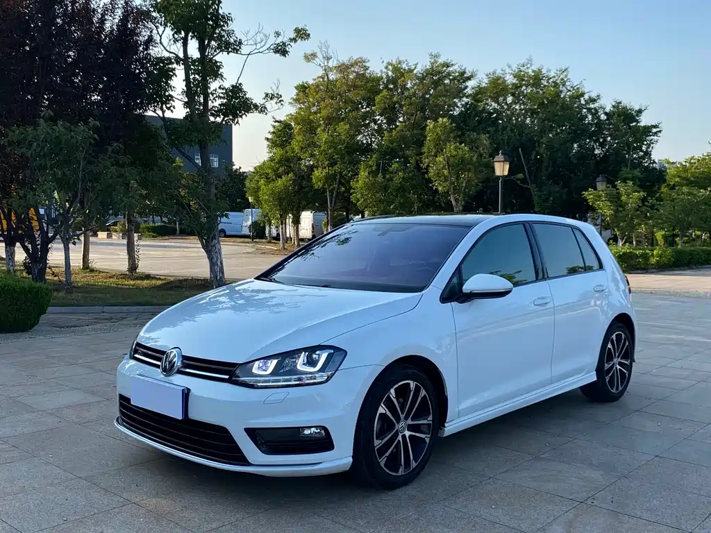 Volkswagen Golf 2016
