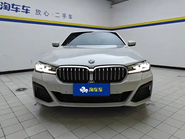 BMW 5 Series 2023