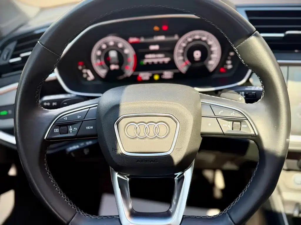 Audi Q3 2022 — фото 23