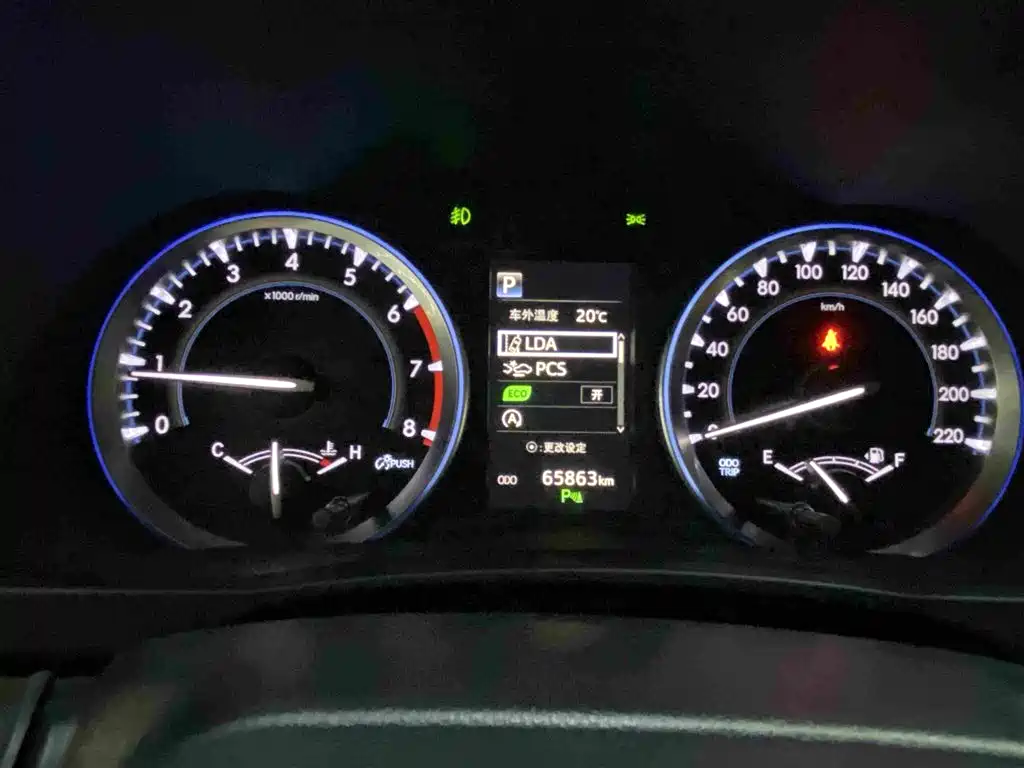 Toyota Highlander 2022 — фото 13