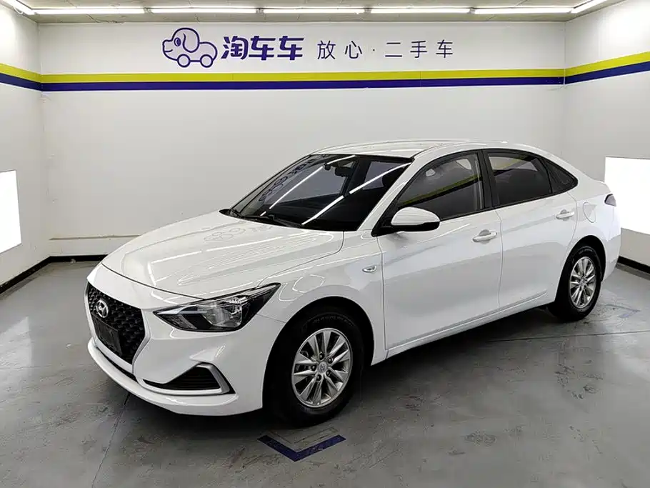 Hyundai Elantra 2021