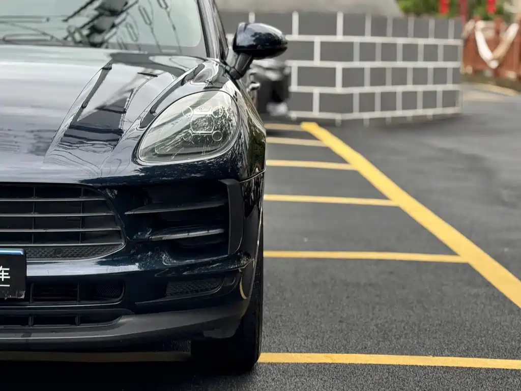 Porsche Macan 2019 — фото 26