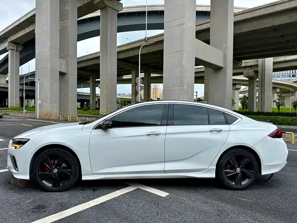 Buick Regal 2021