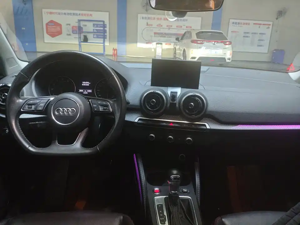 Audi Q2L 2022