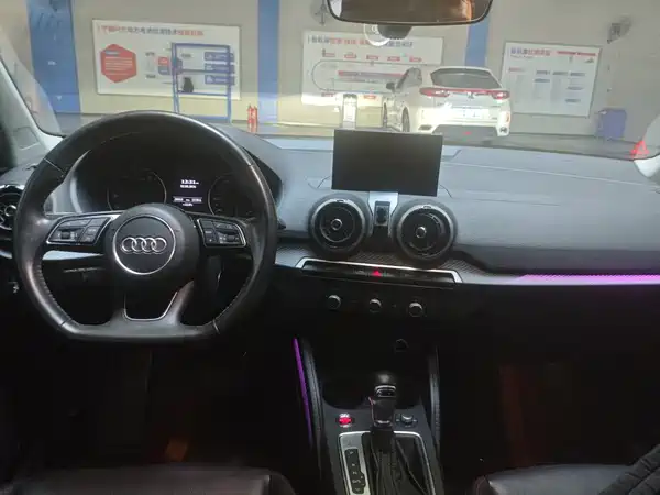 Audi Q2L 2022