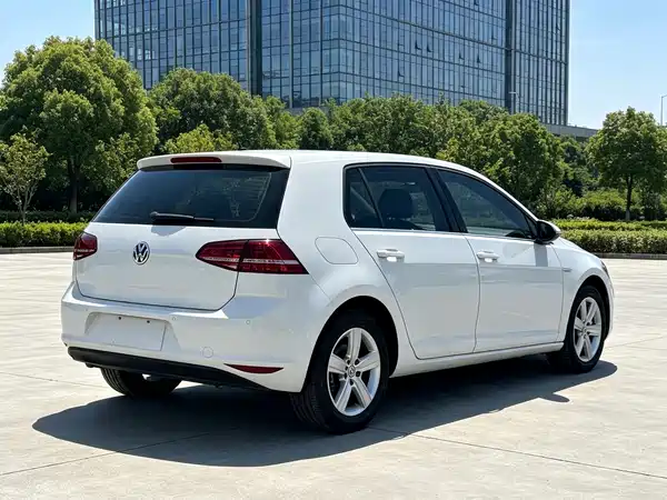 Volkswagen Golf 2016