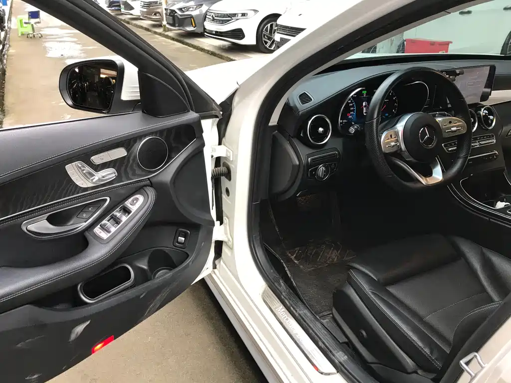 Mercedes-Benz C-Class 2020 — фото 6