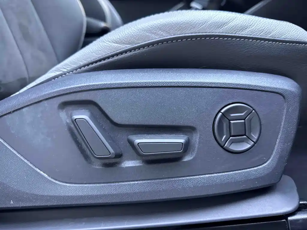 Audi Q3 2022 — фото 17