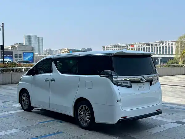 Toyota Vellfire 2021