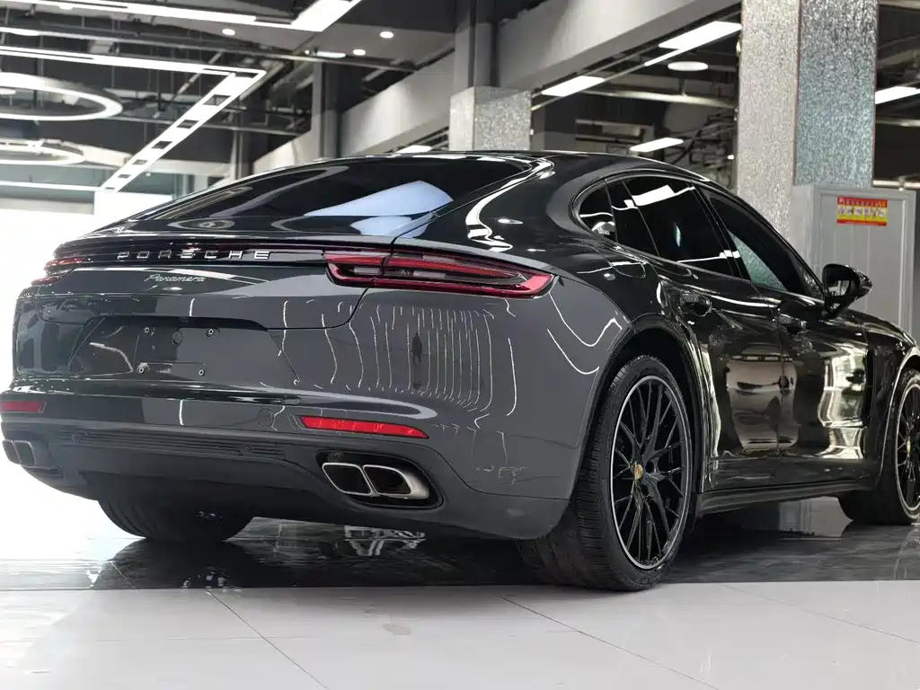 Porsche Panamera 2020 — фото 17