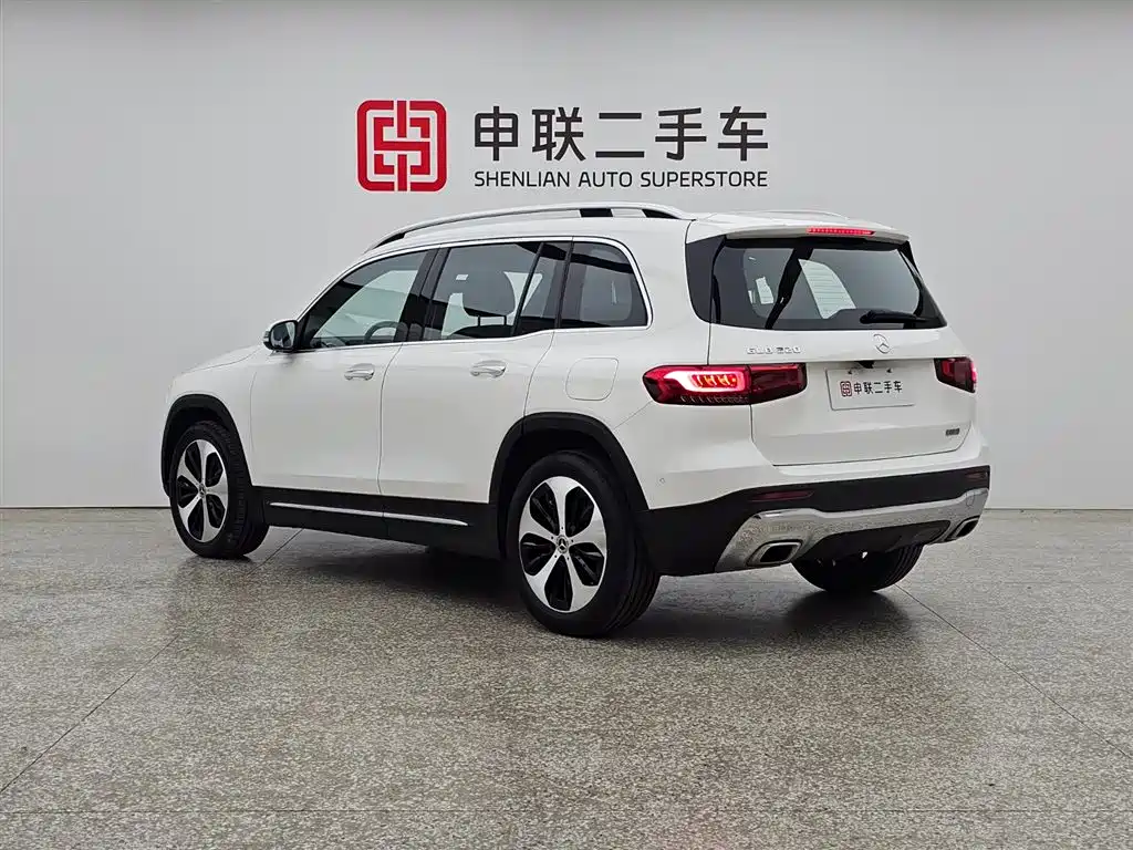 Mercedes-Benz GLB 2023 — фото 2