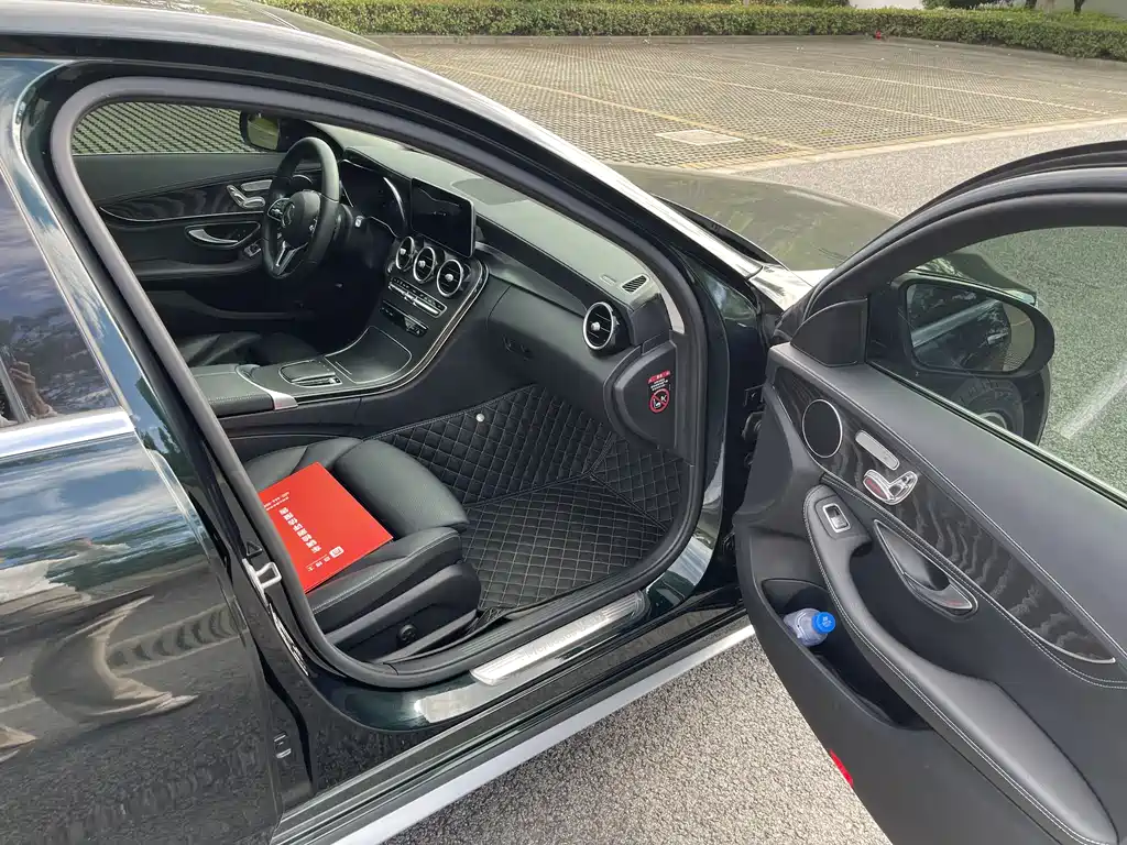 Mercedes-Benz C-Class 2019 — фото 14