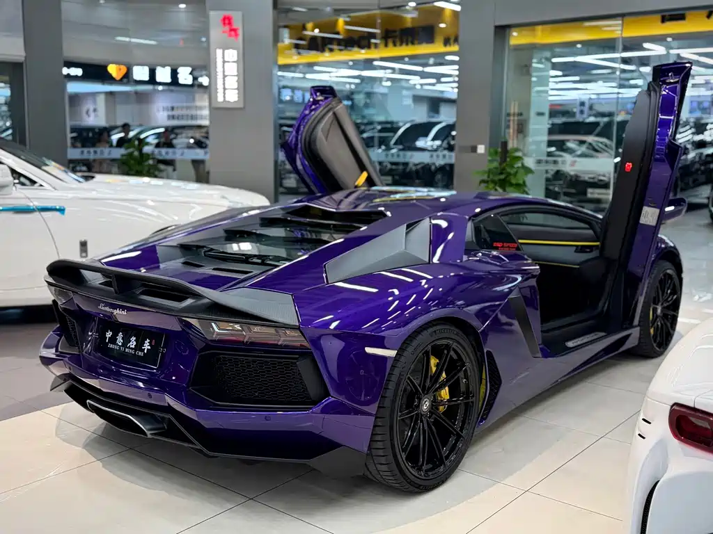 Lamborghini Aventador 2014 — фото 5