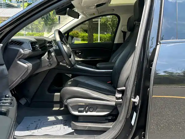 NIO ES6 2020