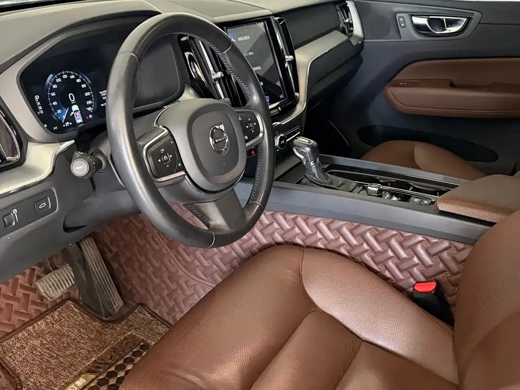 Volvo XC60 2020