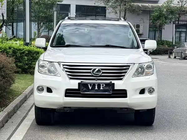 Lexus LX 2007