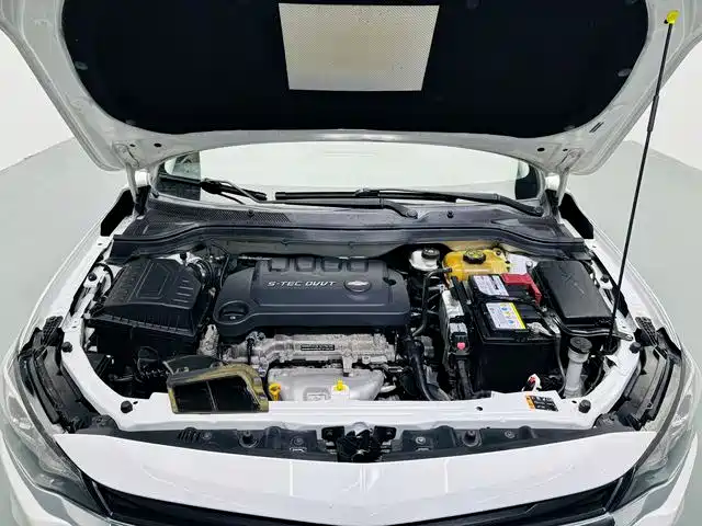 Chevrolet Monza 2021 — фото 12